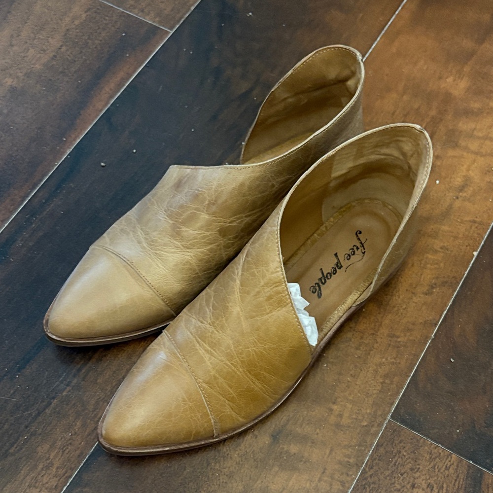 Free People Royall Leather Flats - Size 38 (Worn Once)